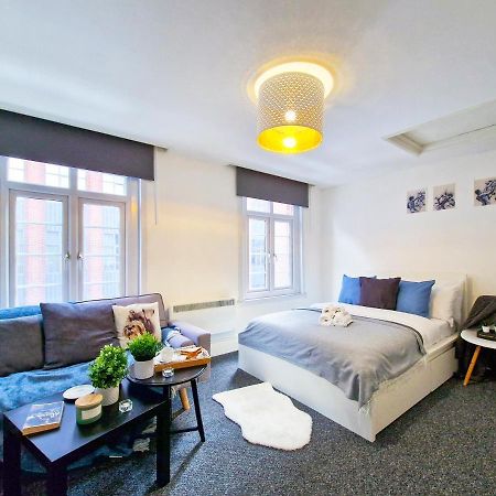 Spacious Room With Sofa Londres Exterior foto